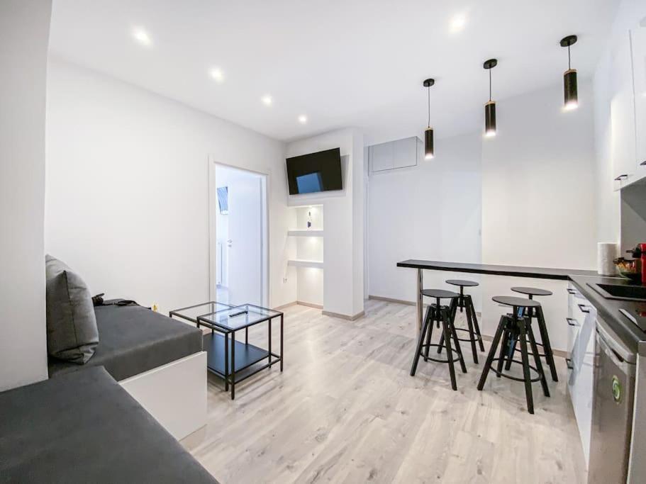 Syntagma Square, 60Sqm Platinum Suite Athene Buitenkant foto