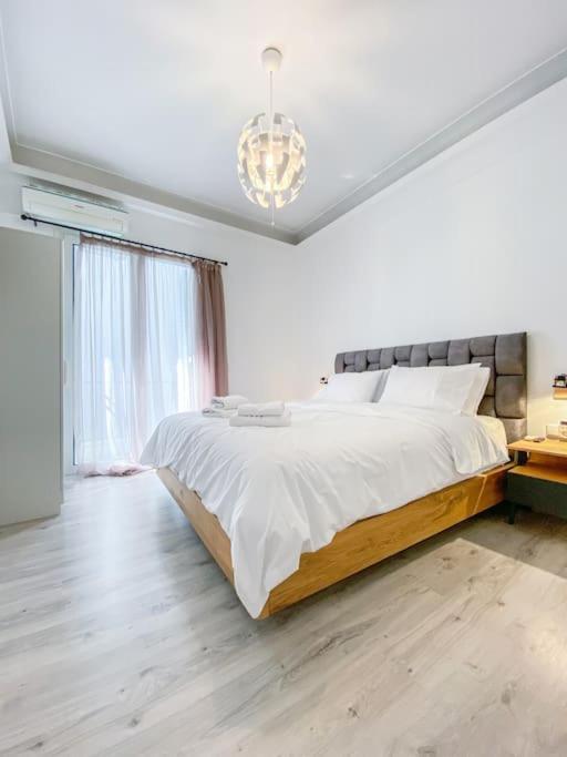 Syntagma Square, 60Sqm Platinum Suite Athene Buitenkant foto